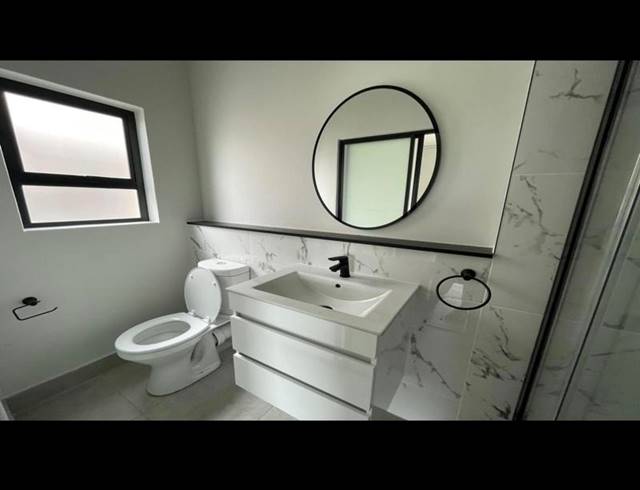 0 BEDROOM APARTMENT FOR SALE IN WATERFALL